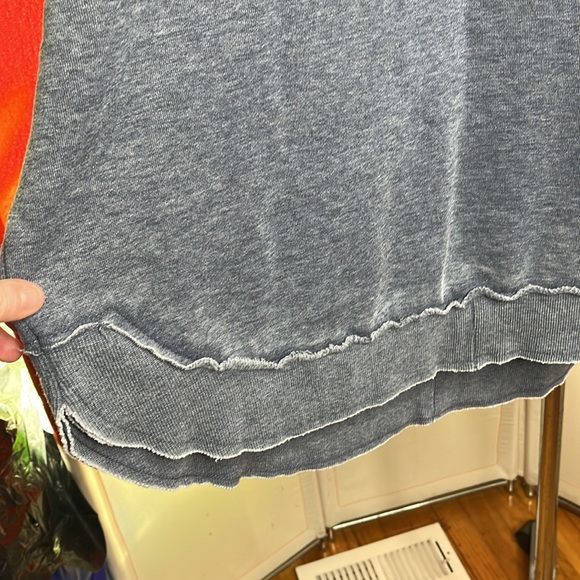 Royce Beach Beach Vintage Washed Poncho Fleece sweatshirt - Picture 6 of 8